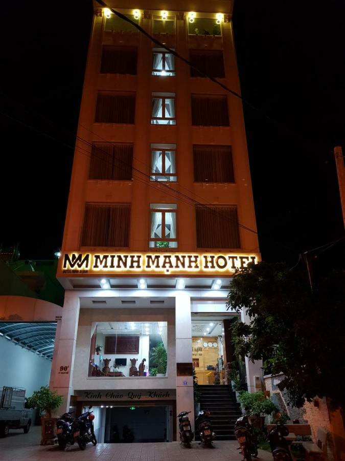 Minh Manh Hotel 플레이쿠 외부 사진