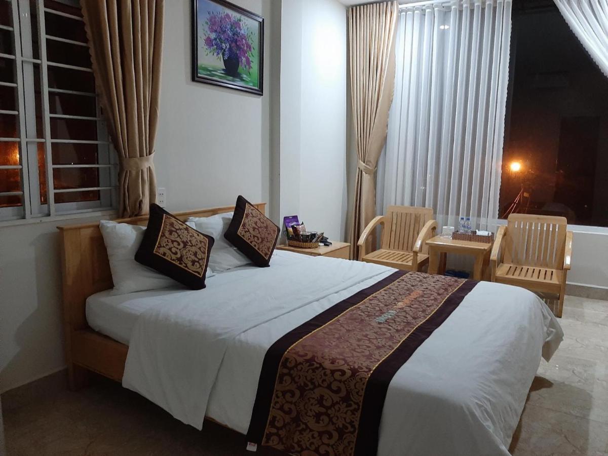 Minh Manh Hotel 플레이쿠 외부 사진